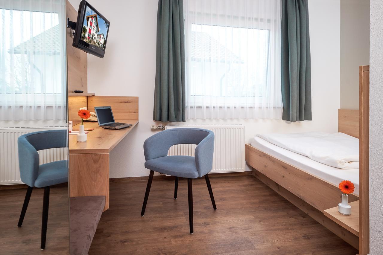 Hotel Heuboden Umkirch Dış mekan fotoğraf